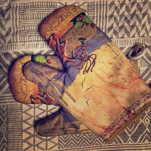 S E D O N A “hand painted style” Desert Oven Mits